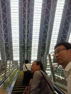 大阪駅を散策